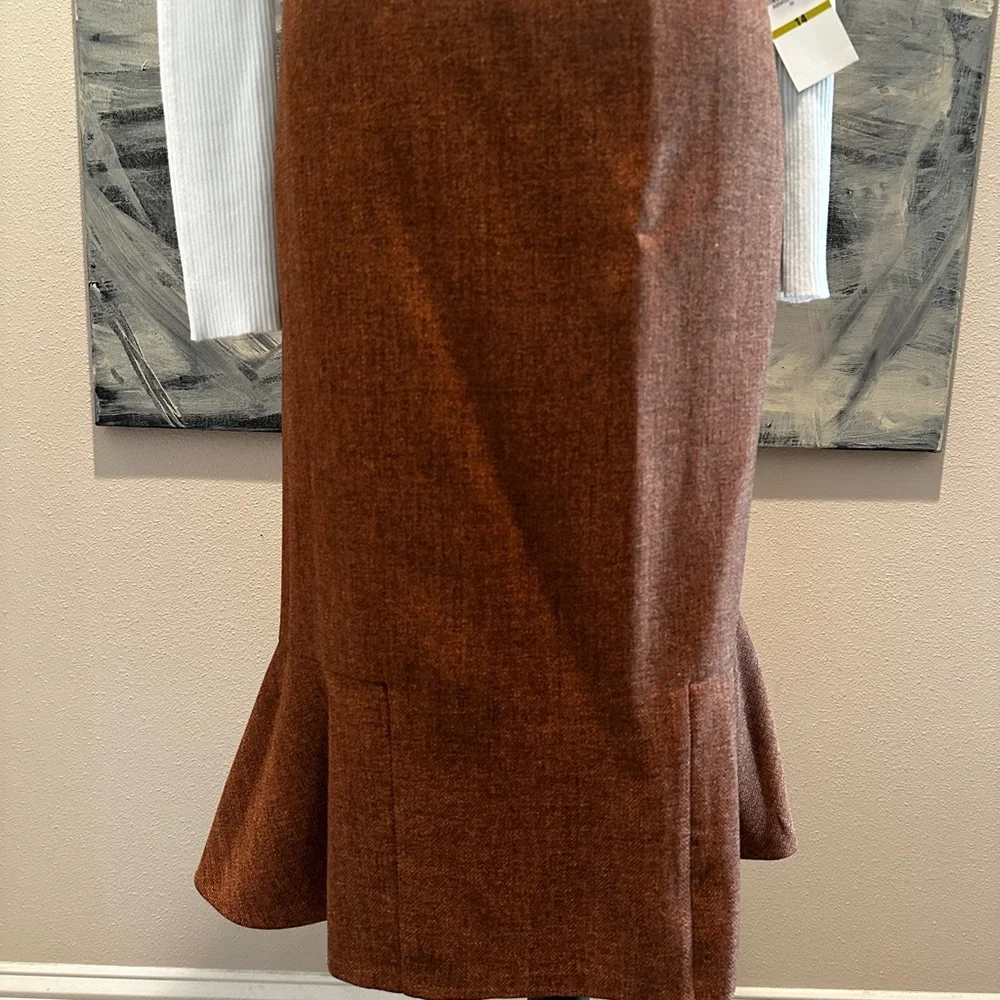 Le Suit Rust Brown Blazer and Skirt Set with Patterned Scarf (new) Size 14 - Picture 9 of 11